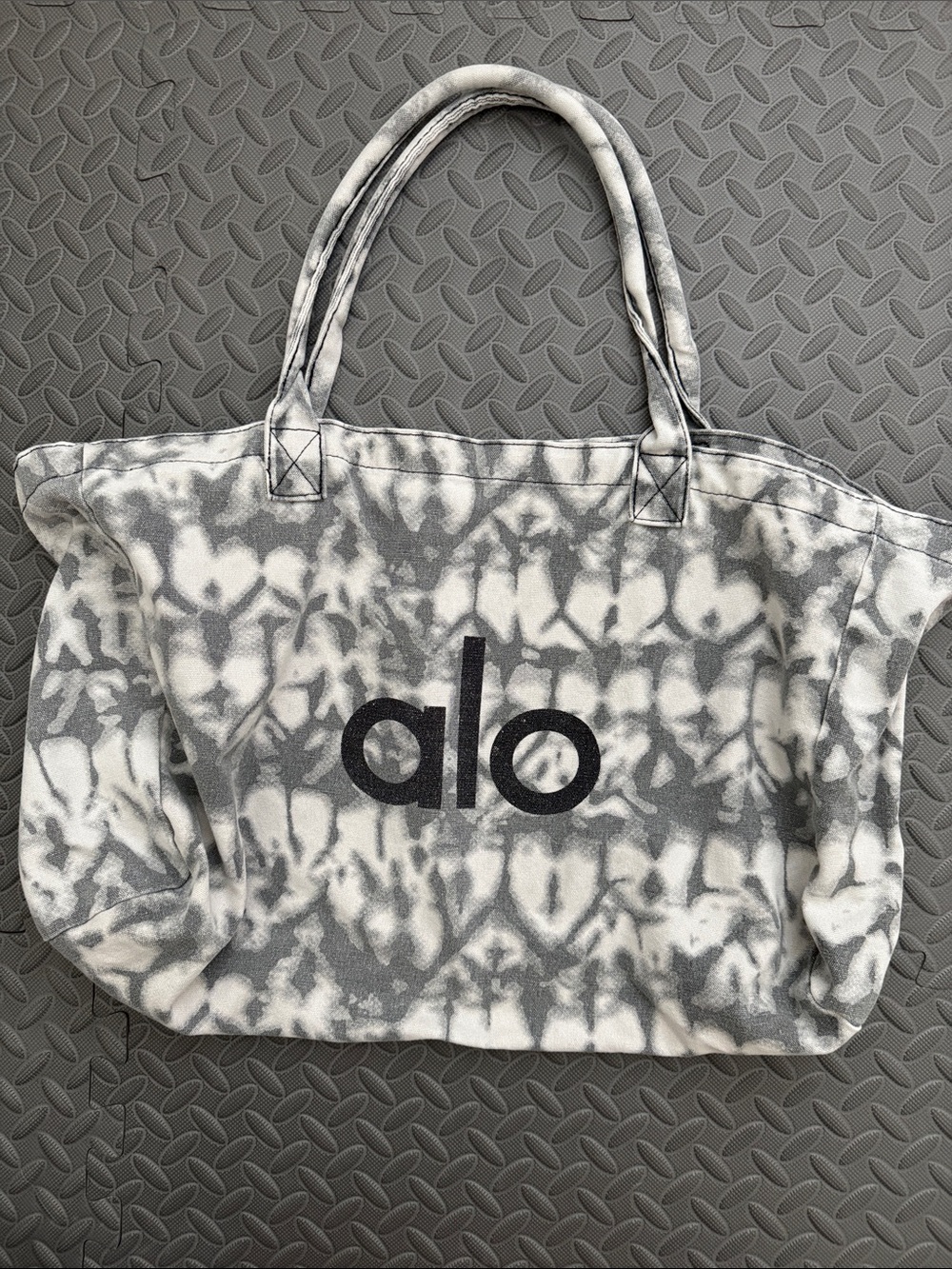 ALO Yoga Gray & White Tie-Dye Canvas Tote